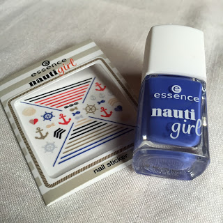 notd: essence nauti girl „Oh Captain, My Captain“ & ein liebster blog